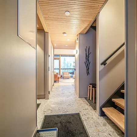 Horizon Chalet By Aavalevi Holidays, Ski-In Ski-Out, Mountain View *